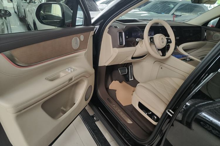 Used Hima AITO M9 2024 Range-Extended Ultra Version 42 kWh 6-Seater Model Driver Seat