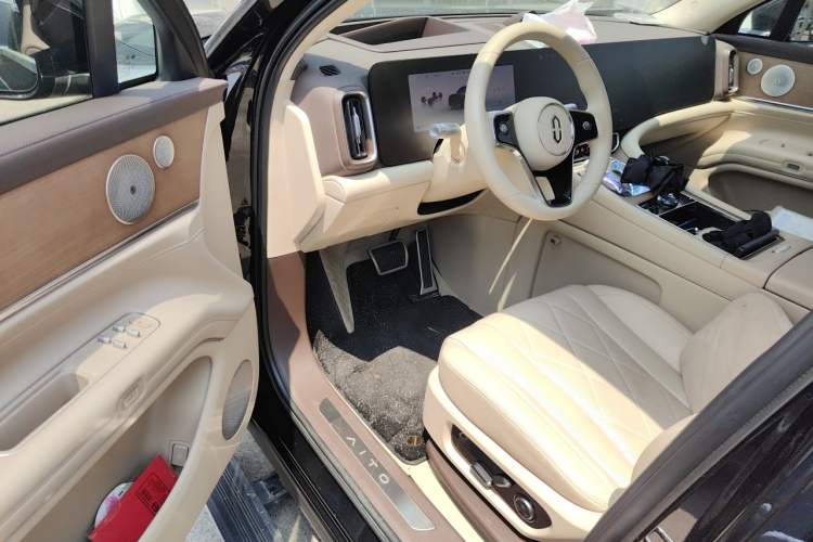 Used Hima AITO M9 2024 Range-Extended Max Edition 42 kWh 6-Seater Version Driver Seat