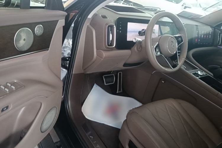 Used Hima AITO M9 2024 Range-Extended Ultra Version 52 kWh 5-Seater Model Driver Seat