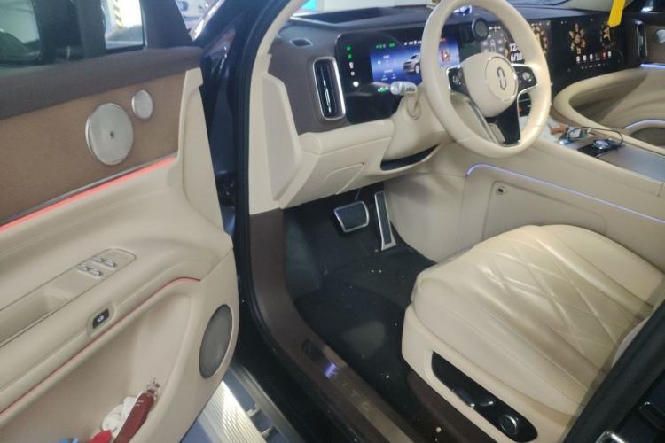 Used Hima AITO M9 2024 Range-Extended Ultra Version 42 kWh 6-Seater Model Driver Seat