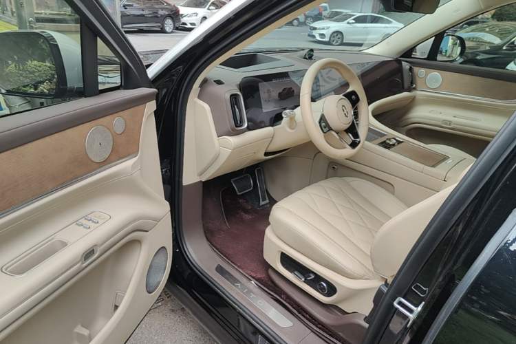 Used Hima AITO M9 2024 Range-Extended Max Edition 42 kWh 6-Seater Version Driver Seat