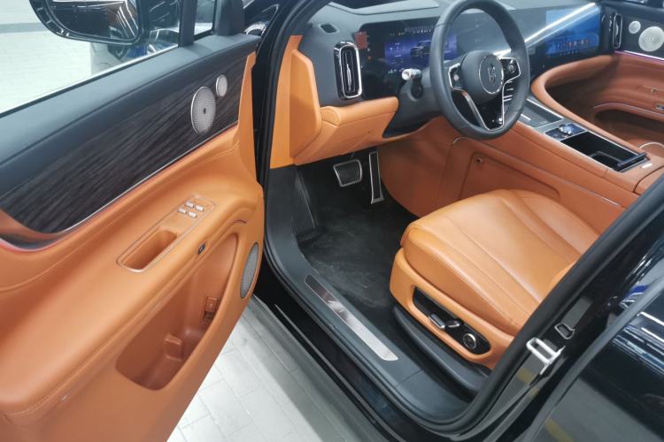 Used Hima AITO M9 2024 Range-Extended Ultra Version 42 kWh 6-Seater Model Driver Seat