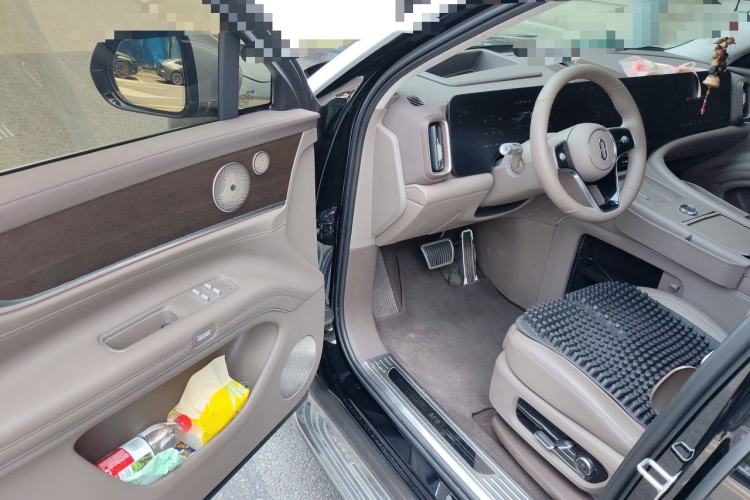 Used Hima AITO M9 2024 All-Electric Ultra Version 100 kWh 6-Seater Model Driver Seat