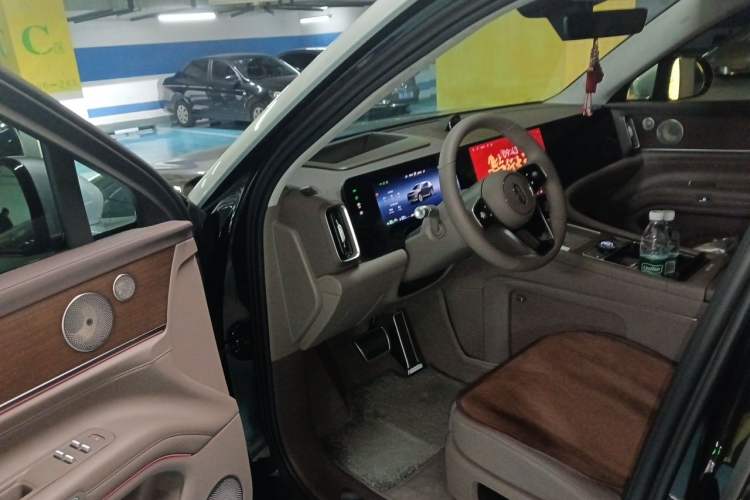 Used Hima AITO M9 2024 Range-Extended Max Edition 52 kWh 6-Seater Version Driver Seat