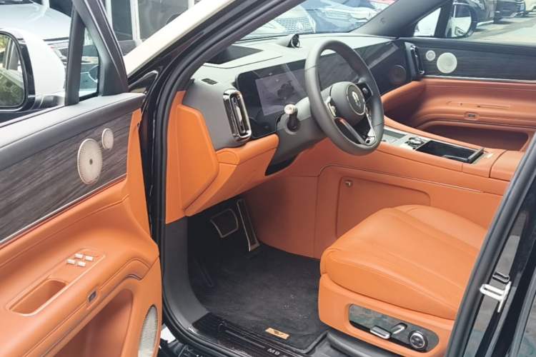 Used Hima AITO M9 2024 Range-Extended Max Edition 42 kWh 6-Seater Version Driver Seat
