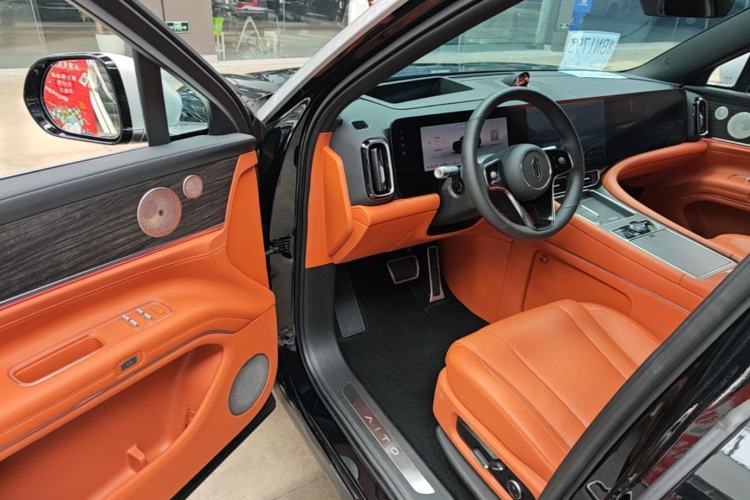 Used Hima AITO M9 2024 Range-Extended Ultra Version 52 kWh 6-Seater Model Driver Seat