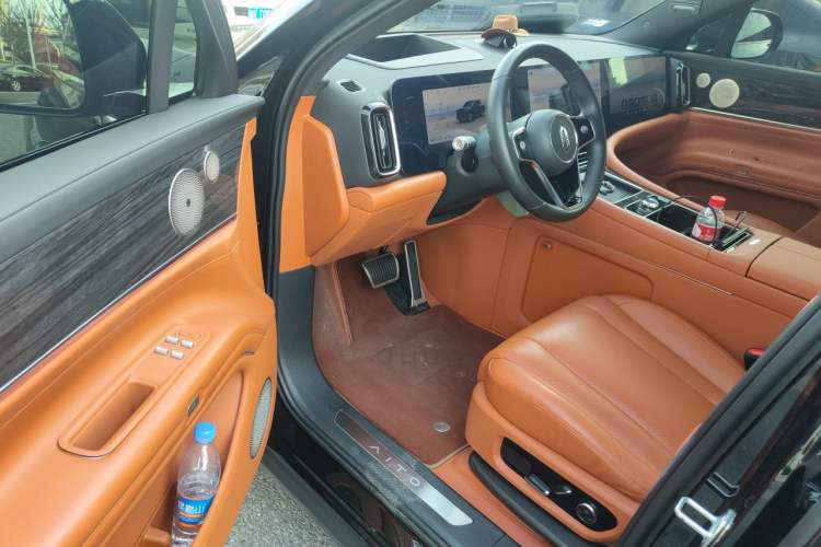 Used Hima AITO M9 2024 Range-Extended Ultra Version 52 kWh 6-Seater Model Driver Seat