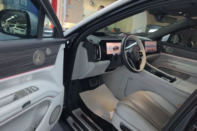 Used Hima AITO M9 2024 Range-Extended Max Edition 52 kWh 5-Seater Version Driver Seat