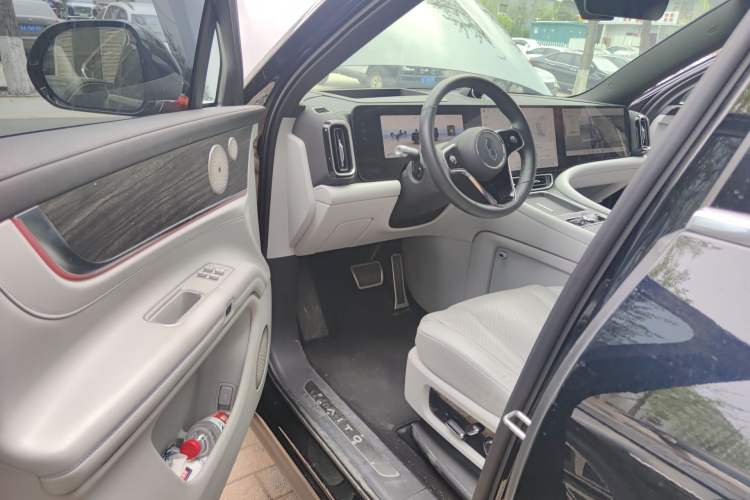 Used Hima AITO M9 2024 Range-Extended Ultra Version 42 kWh 6-Seater Model Driver Seat