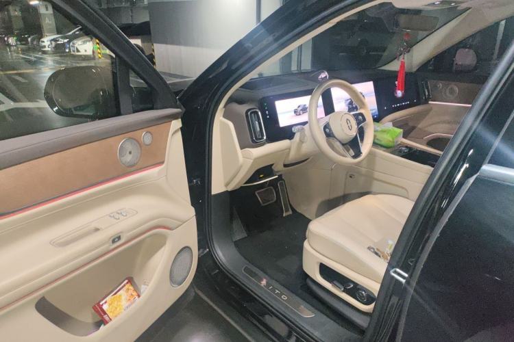 Used Hima AITO M9 2024 Range-Extended Max Edition 42 kWh 6-Seater Version Driver Seat