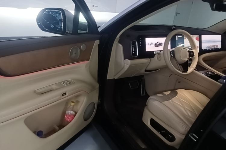 Used Hima AITO M9 2024 Range-Extended Ultra Version 42 kWh 6-Seater Model Driver Seat
