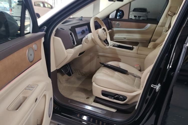 Used Hima AITO M9 2024 Range-Extended Max Edition 52 kWh 6-Seater Version Driver Seat