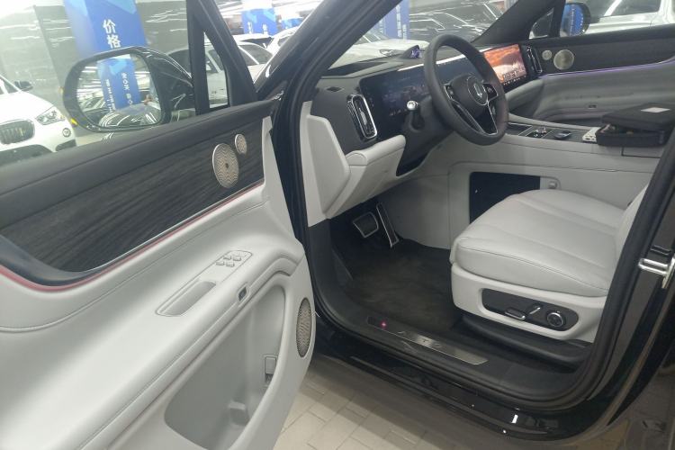Used Hima AITO M9 2024 Range-Extended Ultra Version 42 kWh 6-Seater Model Driver Seat