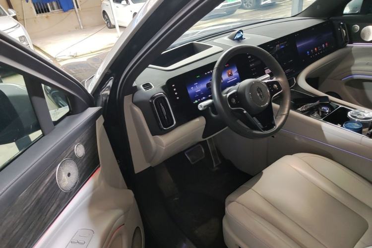 Used Hima AITO M9 2024 Range-Extended Ultra Version 52 kWh 6-Seater Model Driver Seat