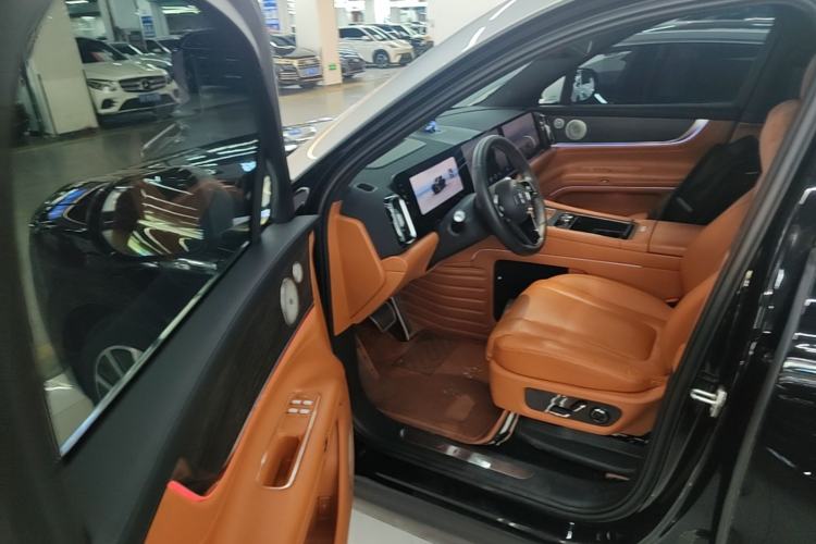 Used Hima AITO M9 2024 All-Electric Ultra Version 100 kWh 6-Seater Model Driver Seat