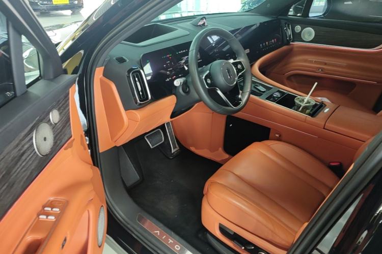Used Hima AITO M9 2024 Range-Extended Max Edition 42 kWh 6-Seater Version Driver Seat