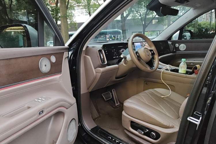 Used Hima AITO M9 2024 Range-Extended Max Edition 42 kWh 6-Seater Version Driver Seat