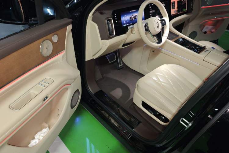 Used Hima AITO M9 2024 Range-Extended Ultra Version 52 kWh 6-Seater Model Driver Seat