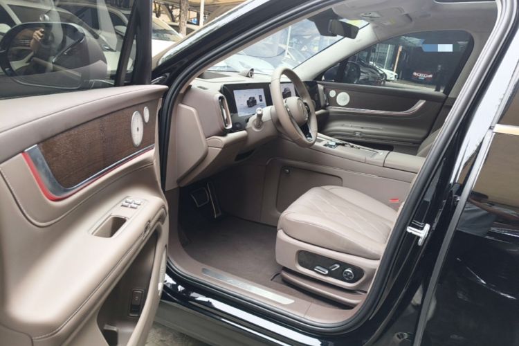 Used Hima AITO M9 2024 Range-Extended Ultra Version 52 kWh 6-Seater Model Driver Seat
