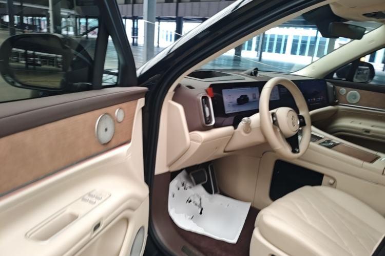 Used Hima AITO M9 2024 Range-Extended Ultra Version 42 kWh 6-Seater Model Driver Seat