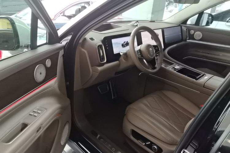 Used Hima AITO M9 2024 Range-Extended Ultra Version 52 kWh 5-Seater Model Driver Seat