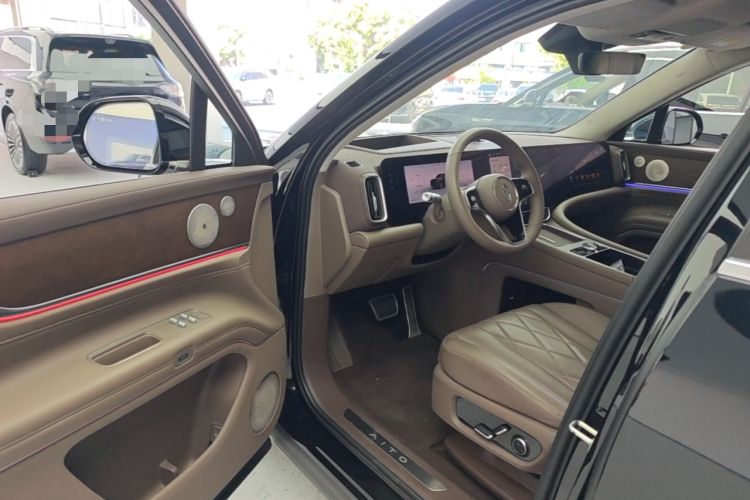 Used Hima AITO M9 2024 Range-Extended Ultra Version 42 kWh 6-Seater Model Driver Seat