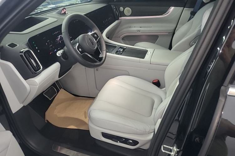 Used Hima AITO M9 2024 Range-Extended Ultra Version 42 kWh 6-Seater Model Driver Seat