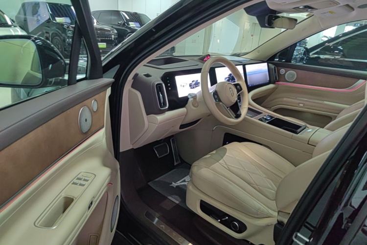 Used Hima AITO M9 2024 Range-Extended Ultra Version 42 kWh 6-Seater Model Driver Seat
