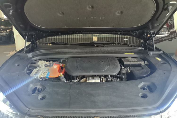 Used Hima AITO M9 2024 Range-Extended Ultra Version 42 kWh 6-Seater Model Engine Bay