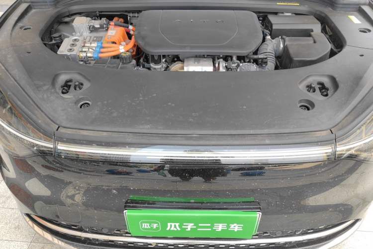 Used Hima AITO M9 2024 Range-Extended Ultra Version 52 kWh 5-Seater Model Engine Bay