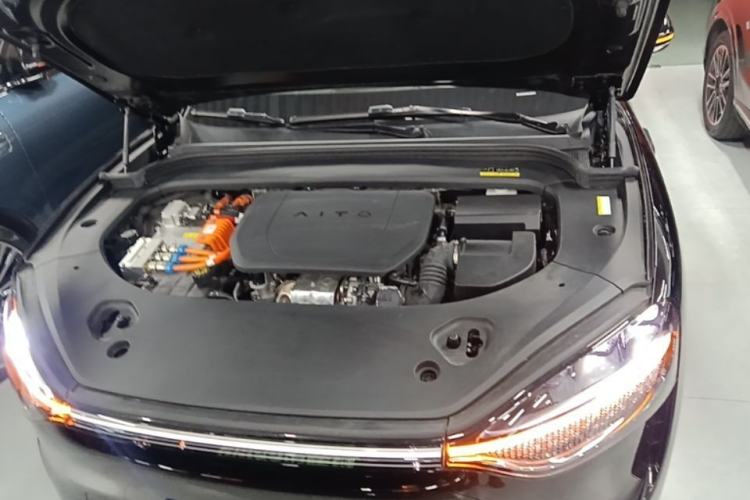 Used Hima AITO M9 2024 Range-Extended Ultra Version 52 kWh 6-Seater Model Engine Bay