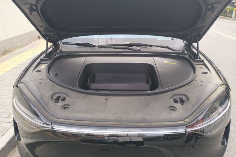 Used Hima AITO M9 2024 All-Electric Ultra Version 100 kWh 6-Seater Model Engine Bay
