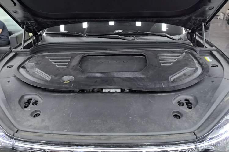 Used Hima AITO M9 2024 Range-Extended Max Edition 42 kWh 6-Seater Version Engine Bay