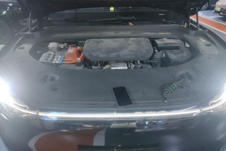Used Hima AITO M9 2024 Range-Extended Ultra Version 42 kWh 6-Seater Model Engine Bay