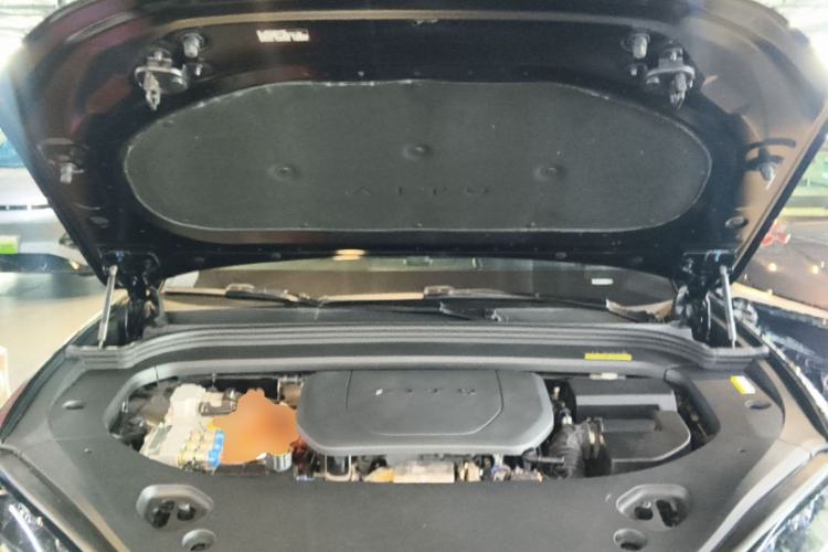 Used Hima AITO M9 2024 Range-Extended Ultra Version 42 kWh 6-Seater Model Engine Bay