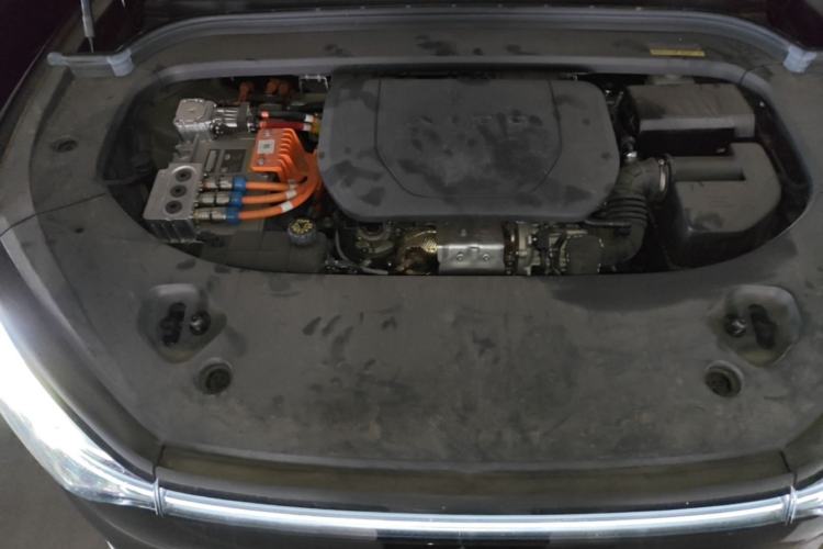 Used Hima AITO M9 2024 Range-Extended Ultra Version 52 kWh 6-Seater Model Engine Bay