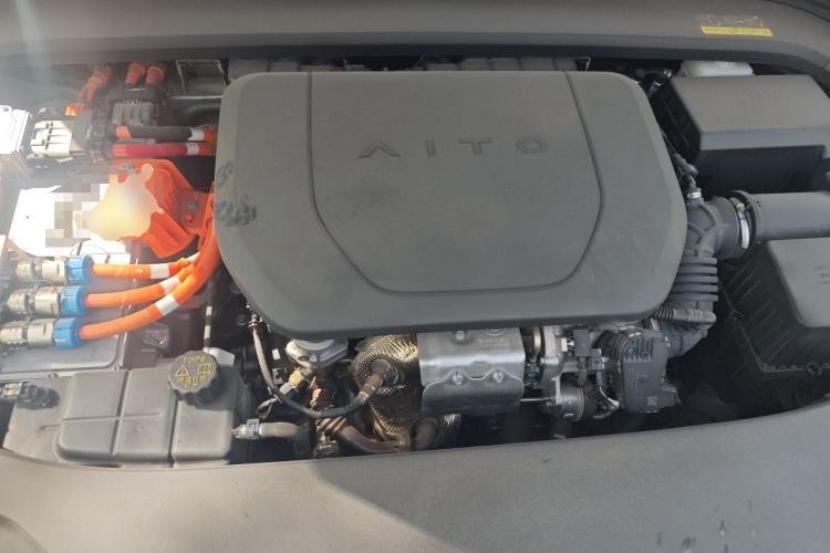 Used Hima AITO M9 2024 Range-Extended Ultra Version 52 kWh 6-Seater Model Engine Bay