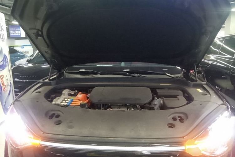 Used Hima AITO M9 2024 Range-Extended Ultra Version 42 kWh 6-Seater Model Engine Bay