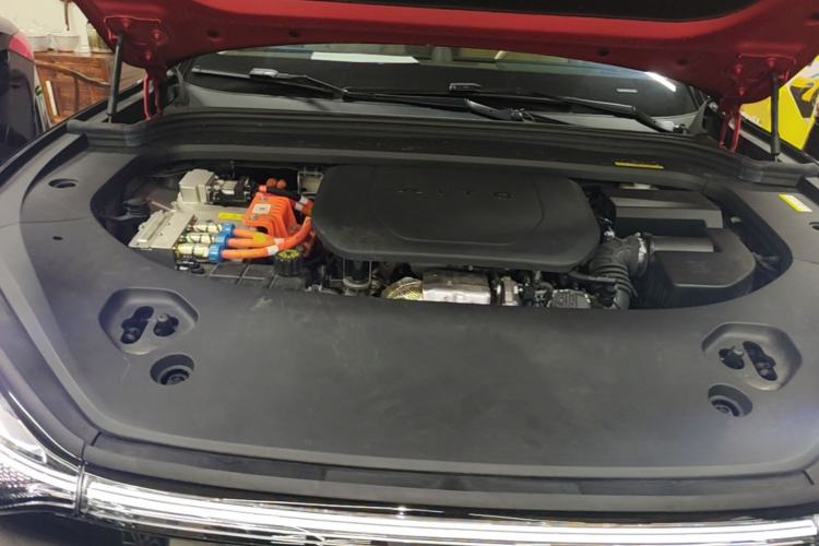 Used Hima AITO M9 2024 Range-Extended Ultra Version 52 kWh 6-Seater Model Engine Bay