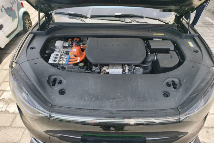 Used Hima AITO M9 2024 Range-Extended Ultra Version 52 kWh 5-Seater Model Engine Bay