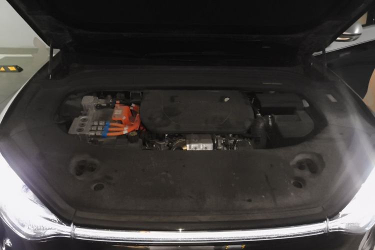 Used Hima AITO M9 2024 Range-Extended Ultra Version 42 kWh 6-Seater Model Engine Bay