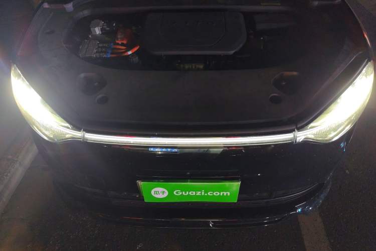 Used Hima AITO M9 2024 Range-Extended Ultra Version 52 kWh 6-Seater Model Engine Bay