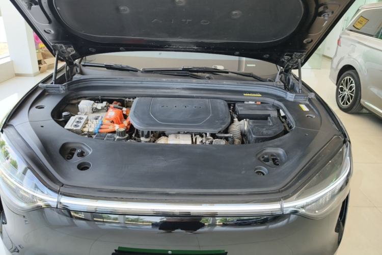 Used Hima AITO M9 2024 Range-Extended Ultra Version 52 kWh 6-Seater Model Engine Bay