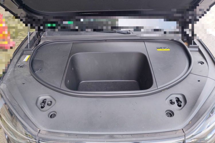 Used Hima AITO M9 2024 All-Electric Ultra Version 100 kWh 6-Seater Model Engine Bay