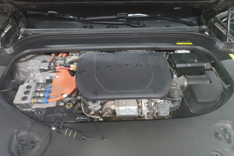 Used Hima AITO M9 2024 Range-Extended Ultra Version 42 kWh 6-Seater Model Engine Bay
