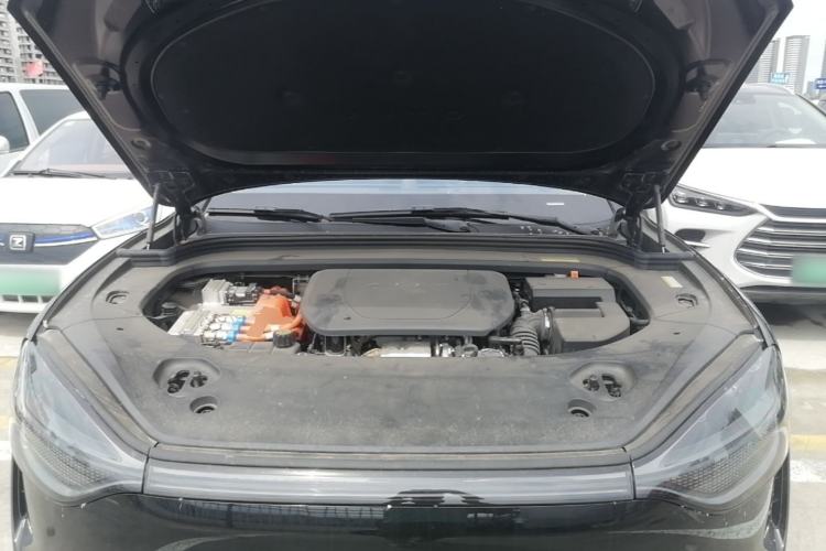 Used Hima AITO M9 2024 Range-Extended Ultra Version 52 kWh 6-Seater Model Engine Bay