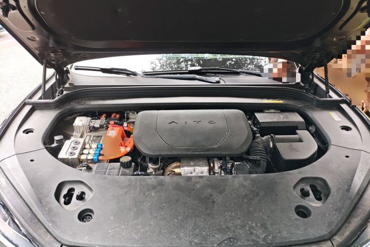 Used Hima AITO M9 2024 Range-Extended Ultra Version 52 kWh 6-Seater Model Engine Bay