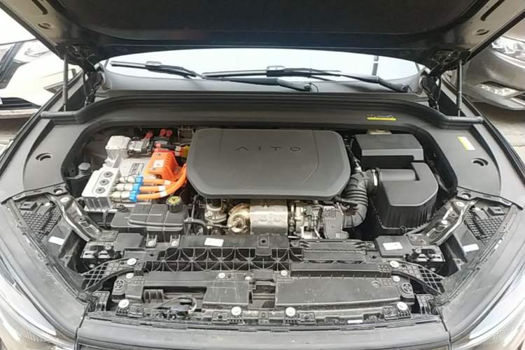 Used Hima AITO M9 2024 Range-Extended Ultra Version 52 kWh 6-Seater Model Engine Bay