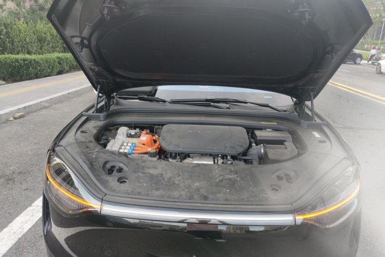 Used Hima AITO M9 2024 Range-Extended Ultra Version 52 kWh 6-Seater Model Engine Bay