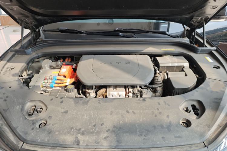 Used Hima AITO M9 2024 Range-Extended Ultra Version 42 kWh 6-Seater Model Engine Bay